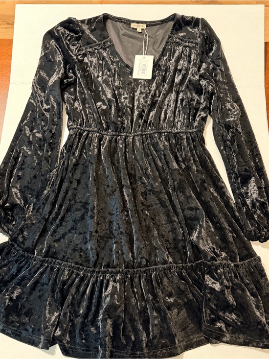 JODIFL Dresses & Skirts - JODIFL Black Very Very Velvet Long Sleeve Dress Size S NWT